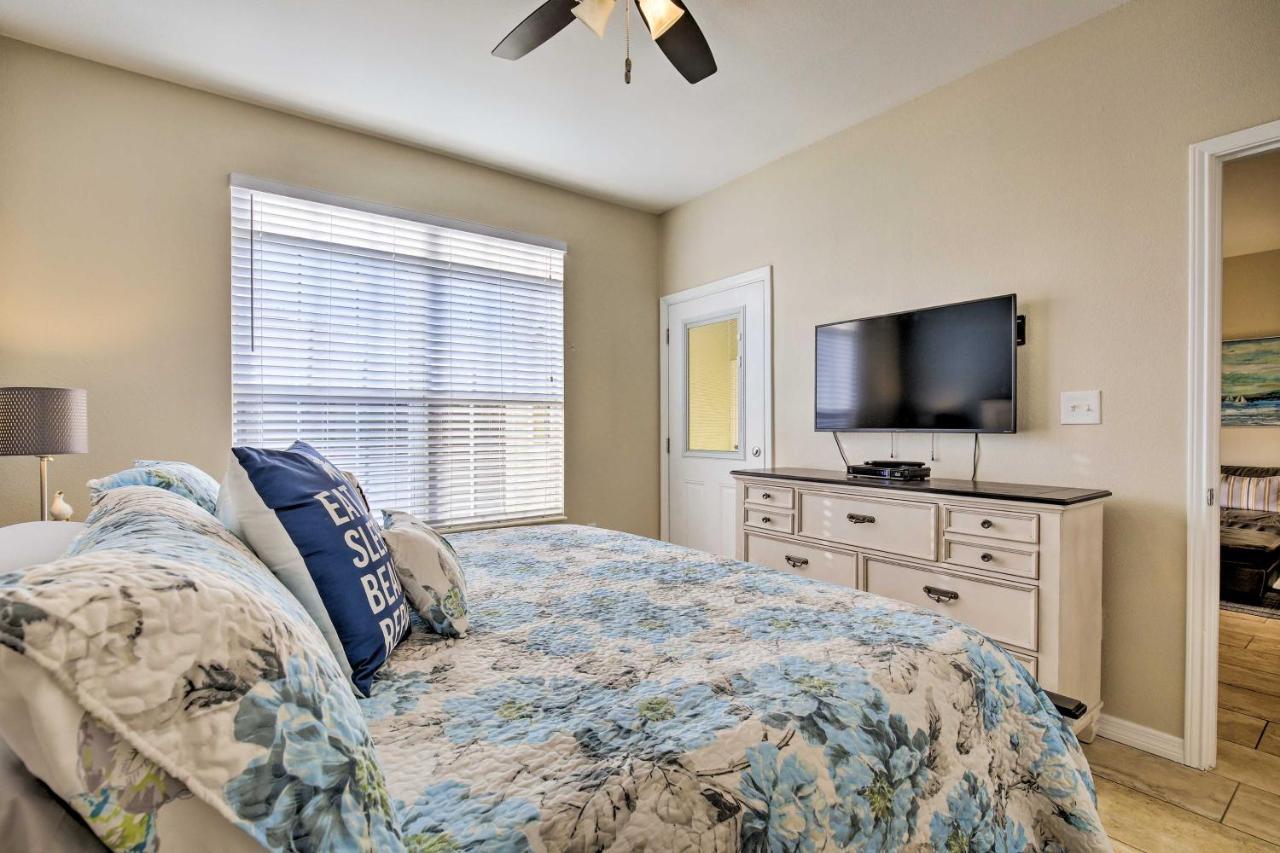 Modern Condo With Pool 4 Mi To Clearwater Beach! Екстер'єр фото